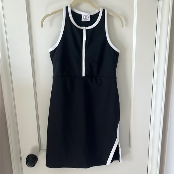 SAGE COLLECTIVE splice racerback Blk white activewear dress M PICKLEBALL preppy - Picture 1 of 10